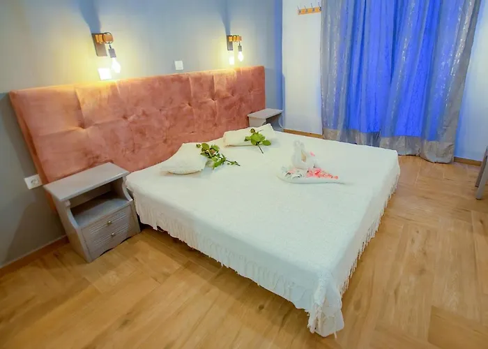 Kapetanios Luxury アパートホテル 3*