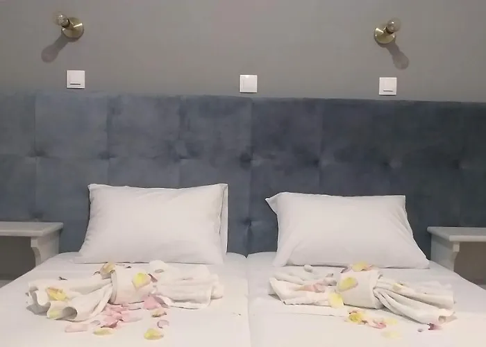 Kapetanios Luxury アパートホテル 3*