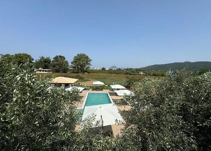 アパートホテル Kapetanios Luxury