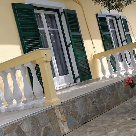 Kapetanios Luxury * Agios Georgios (Corfu)