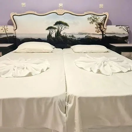 Aparthotel Kapetanios Luxury *