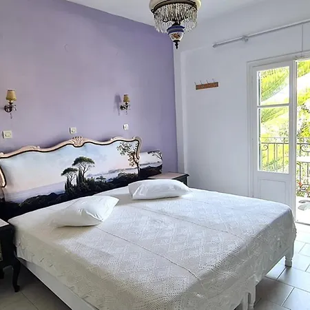 Kapetanios Luxury Aparthotel *