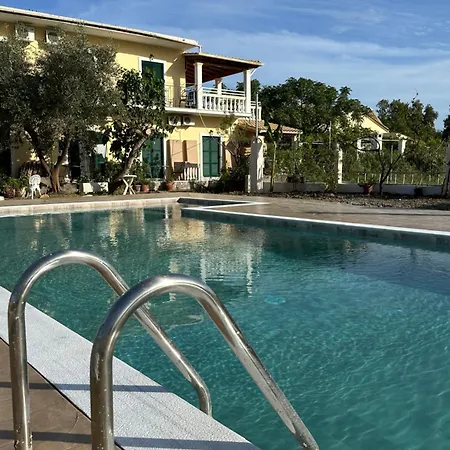 Kapetanios Luxury Lejlighedshotel Agios Georgios (Corfu)