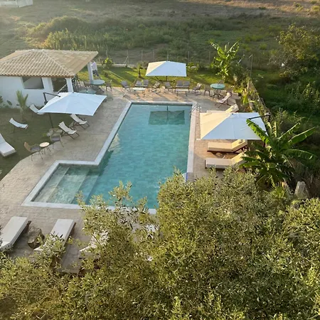 Kapetanios Luxury Apartahotel Agios Georgios (Corfu)