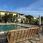 Kapetanios Luxury 3*