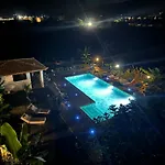 Apart Otel Kapetanios Luxury