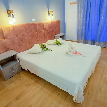 Kapetanios Luxury 公寓式酒店 3*